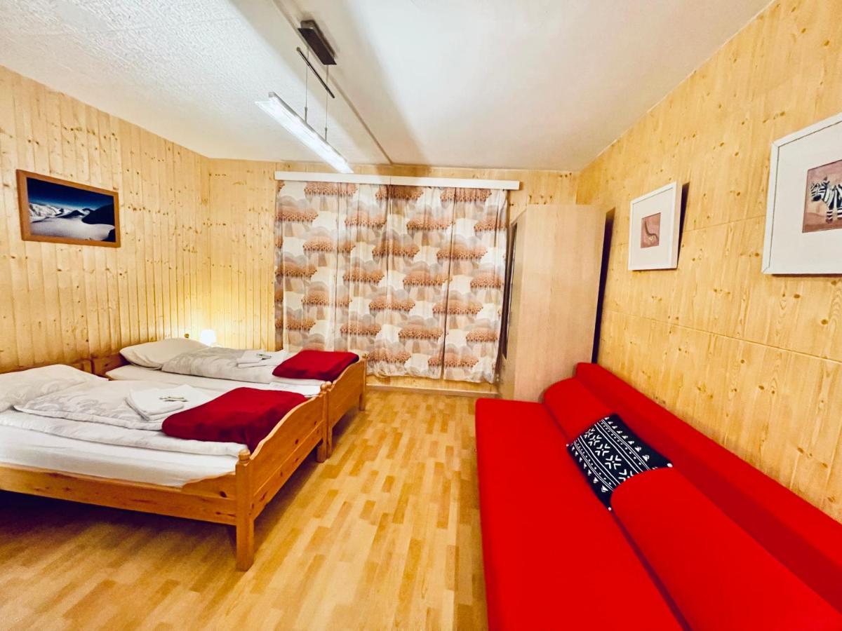 Weisses Roessli Hotel Leukerbad Bagian luar foto