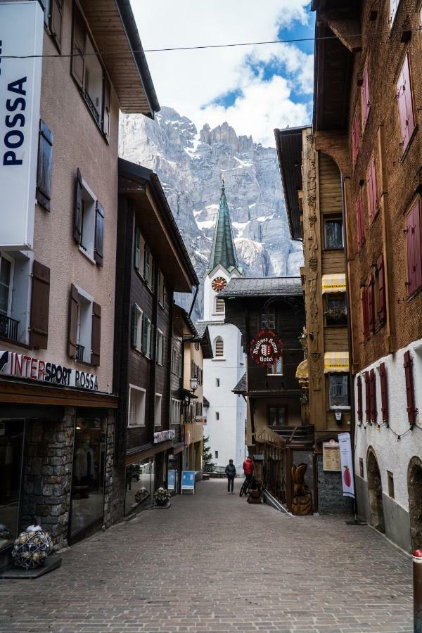Weisses Roessli Hotel Leukerbad Bagian luar foto